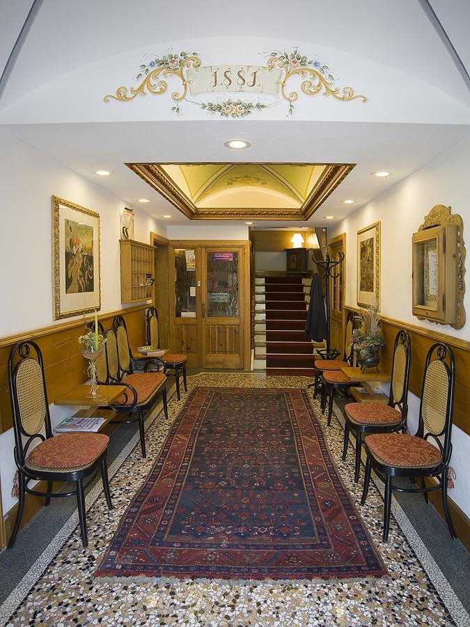 Albergo Erika Auronzo di Cadore Exterior photo
