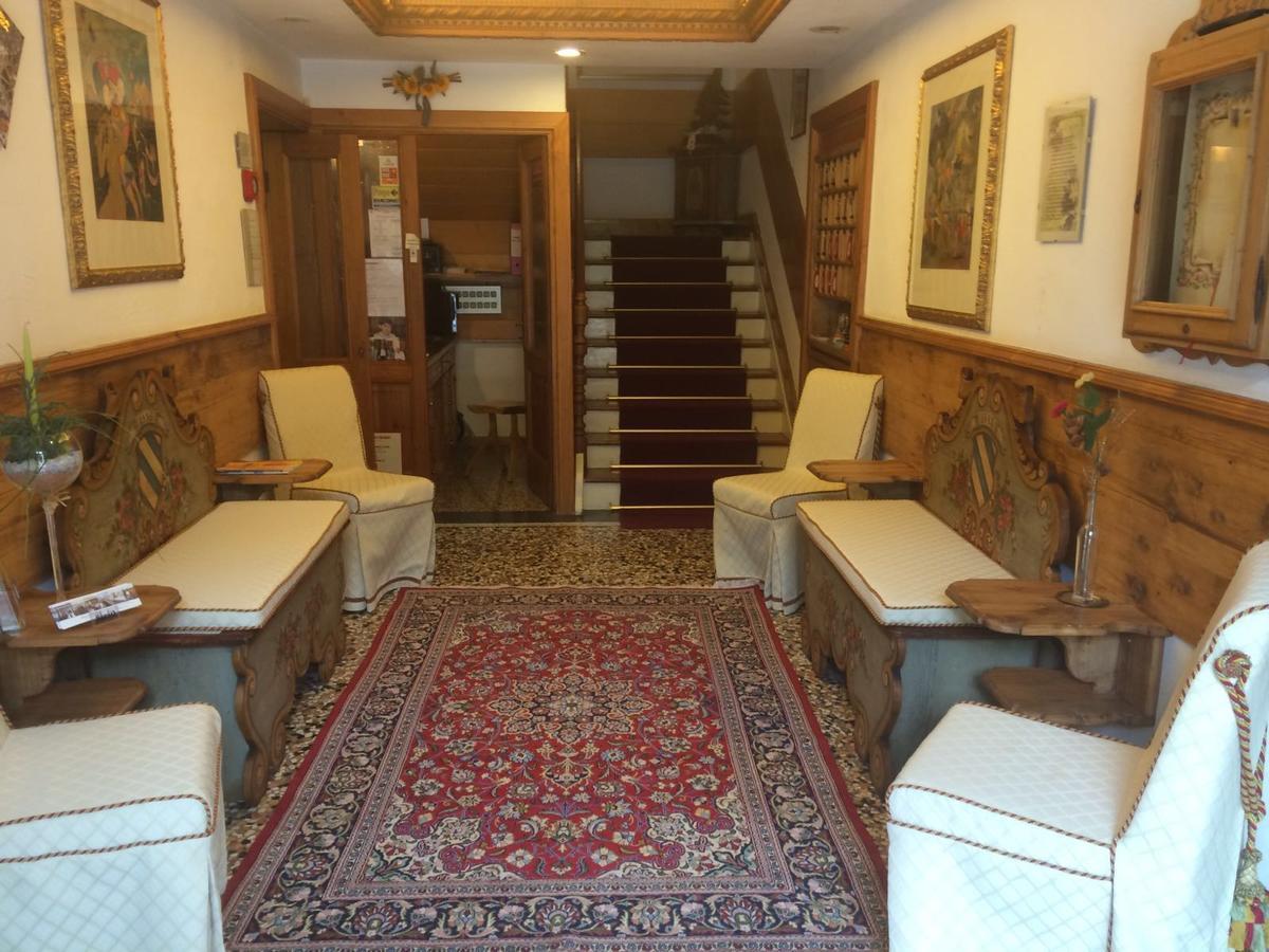 Albergo Erika Auronzo di Cadore Exterior photo